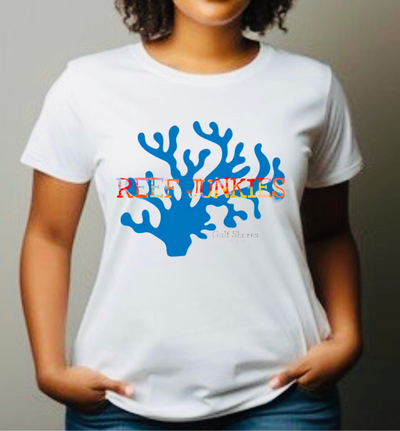 UNISEX REEF JUNKIES GRAPHIC TEE