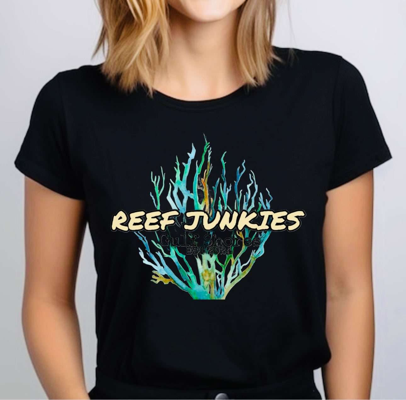 UNISEX REEF JUNKIES GRAPHIC TEE