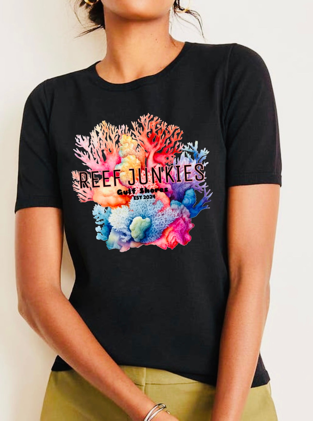 UNISEX REEF JUNKIES GRAPHIC TEE