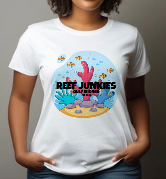 UNISEX REEF JUNKIES GRAPHIC TEE